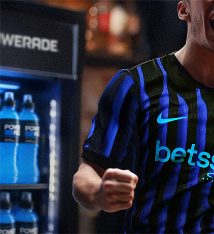COCA-COLA È IL NUOVO OFFICIAL SOFT DRINK PARTNER DI  FC INTERNAZIONALE...