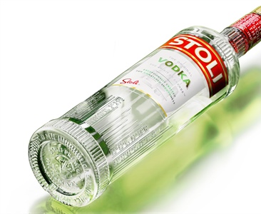 Molinari Italia sigla accordo di distribuzione con Stoli Group